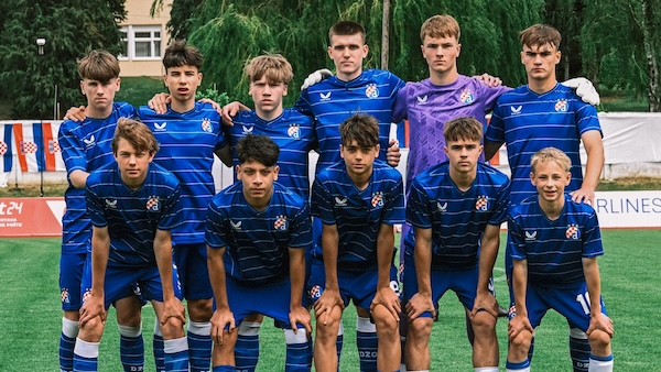 dinamo pioniri